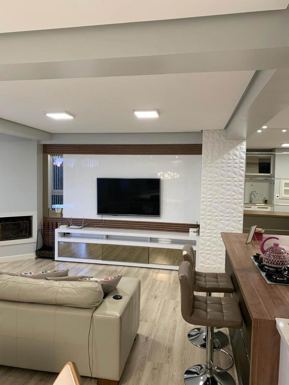 Apartamento Novo No Centro De กรามาโด ภายนอก รูปภาพ